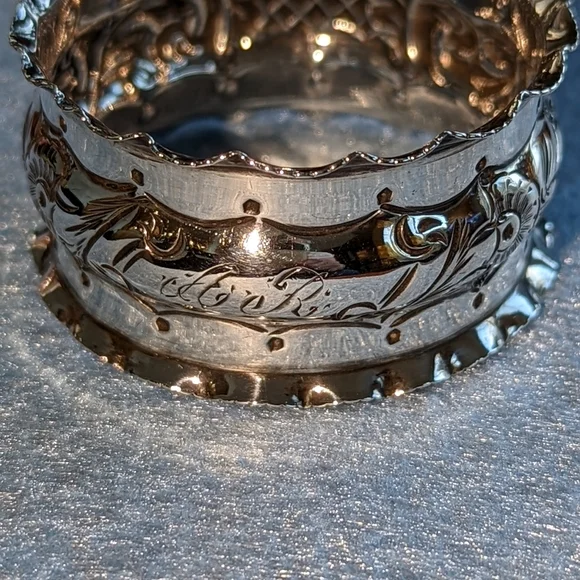 Antique (1903) Sterling Silver Napkins Ring - Picture 4 of 7